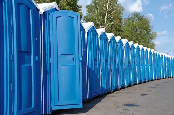 Best Portable restroom trailer rental  in West Pensacola, FL